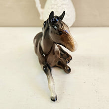 Load image into Gallery viewer, Beswick Horse Figurine – Lying Foal, Glossy Brown Bay Model #1813 023
