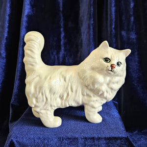 Beswick Persian White Cat Green Eyes Standing 25 08