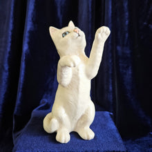 Load image into Gallery viewer, Beswick Persian White Cat Standing 25 08
