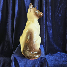 Load image into Gallery viewer, #1882 Large Beswick Siamese Cat Sitting Up 25 08
