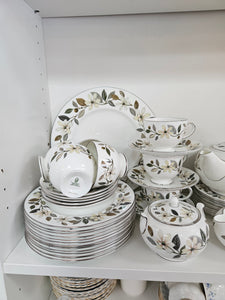 Wedgwood Beaconsfield 62-piece Dinner Ware Set. 42506