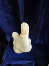Load image into Gallery viewer, Nao Goose Figurine 42502
