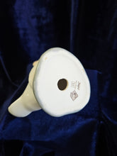 Load image into Gallery viewer, Nao Goose– Head Turned Back 42507
