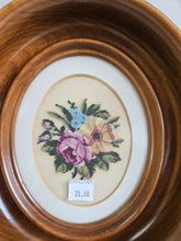 Load image into Gallery viewer, Floral Needlepoint #42508
