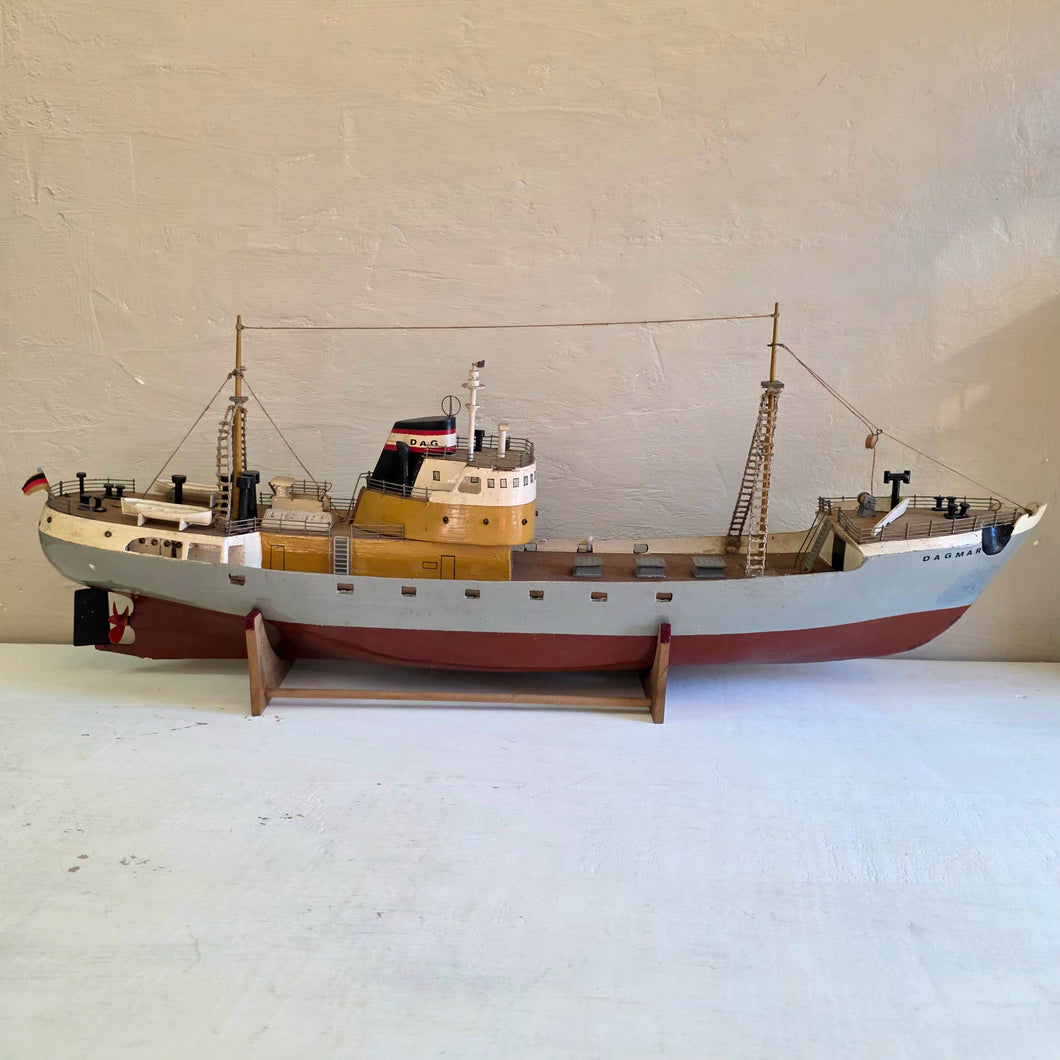 Wooden Model Dagmar Ship 42505002