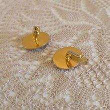 Load image into Gallery viewer, Pair of Green &amp; Black Cufflinks 2540001
