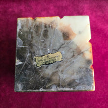 Load image into Gallery viewer, Set of 3 Square Alabaster Owl Carvings 42510020
