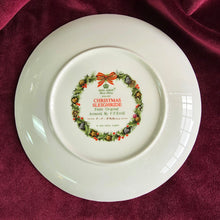 Load image into Gallery viewer, Royal Albert Christmas Sleighride Plate 42507

