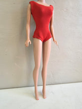 Load image into Gallery viewer, 1960s Brunette Bubble Cut Barbie with Pale Lips 42508
