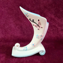 Load image into Gallery viewer, Hull Pottery Cornucopia Butterfly Vase
