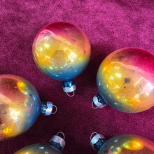 Load image into Gallery viewer, Vintage Ombre Christmas Ornaments 42510
