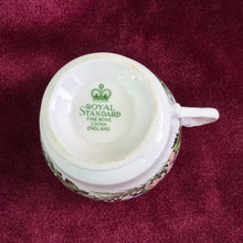 Load image into Gallery viewer, Royal Standard Winter Season Teacup 42309
