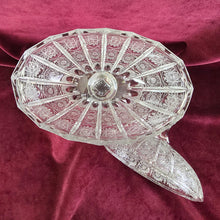 Load image into Gallery viewer, Brilliant Cut Crystal Lidded Candy Dish 020
