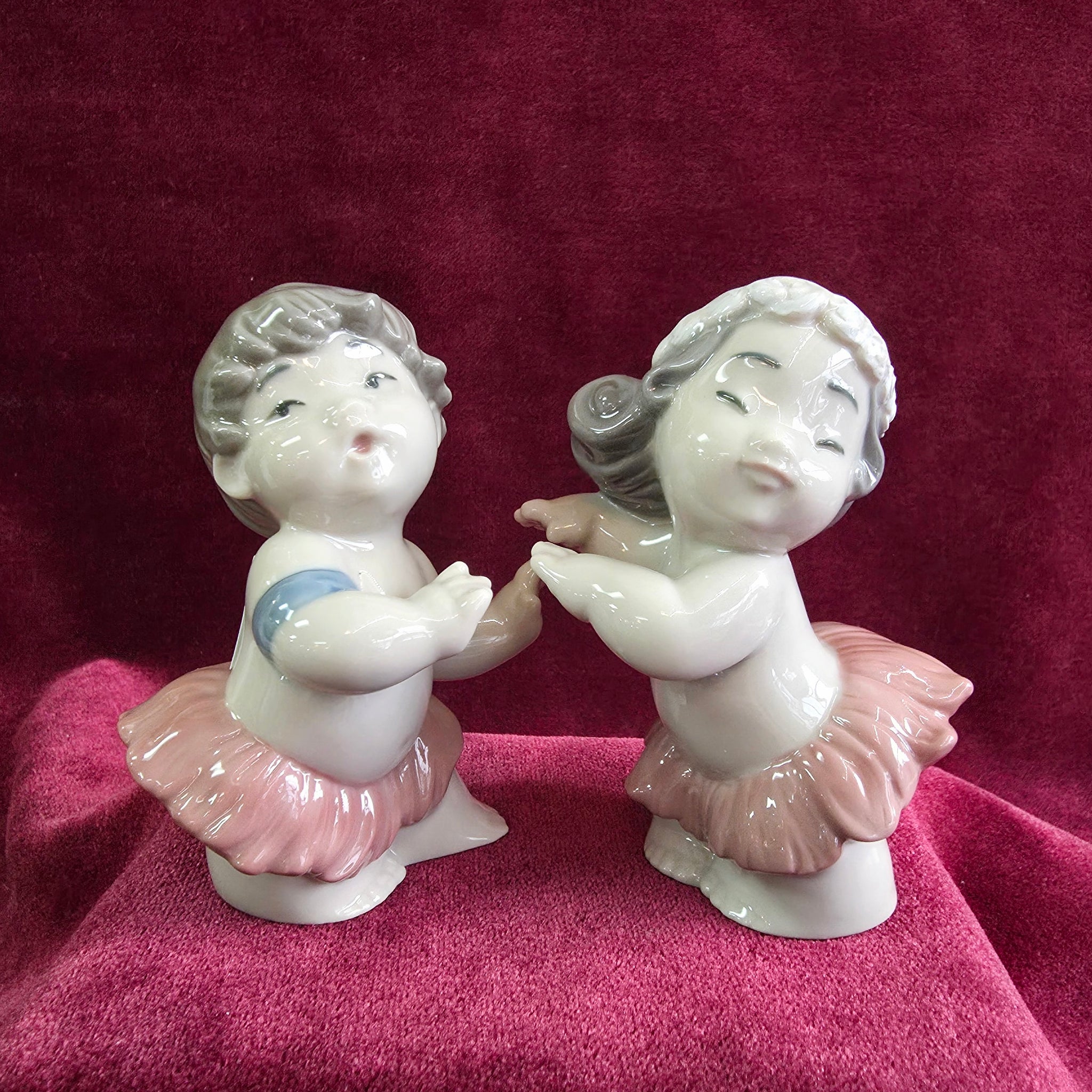 Lladro & Nao | Corby's Antiques & Collectibles
