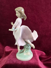 Load image into Gallery viewer, Lladro Joy of Life Figurine 036
