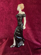 Load image into Gallery viewer, Royal Doulton Classics in Vogue Alana HN4499 43201
