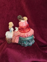 Load image into Gallery viewer, Royal Doulton The Bedtime Story HN 2059 42503
