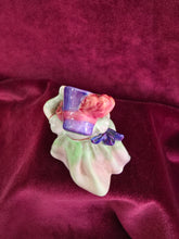 Load image into Gallery viewer, Royal Doulton Babie HN 1679 42303
