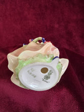 Load image into Gallery viewer, Royal Doulton Babie HN 1679 42303
