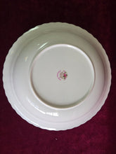 Load image into Gallery viewer, Royal Albert Lavender Rose Round Vegetable Serving Bowl 4719
