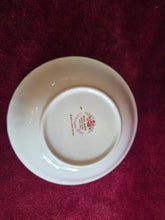 Load image into Gallery viewer, Royal Albert Lavender Rose Fruit/ Dessert Nappy
