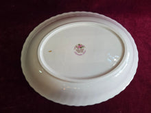 Load image into Gallery viewer, Royal Albert Lavender Rose Oval Vegetable Bowl
