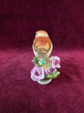 Load image into Gallery viewer, Herend Bird Figurine 043
