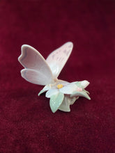 Load image into Gallery viewer, Lladro Butterfly Figurine HAN
