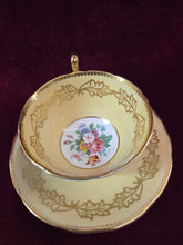 Load image into Gallery viewer, Aynsley Yellow Cup &amp; Saucer 42601

