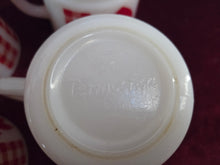 Load image into Gallery viewer, Vintage Red Tulip Termocrisa Milk Glass Mugs 42602
