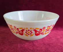 Load image into Gallery viewer, Pyrex 403 Friendship Bowl 2.5 quarts
