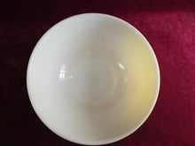 Load image into Gallery viewer, Pyrex Yellow 404 Bowl 4 Quart
