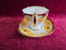 Load image into Gallery viewer, Salisbury Iceland Poppy Teacup 42510
