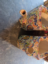 Load image into Gallery viewer, Wade Paisley Blue Chintz Tea Set 42605
