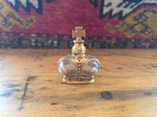 Load image into Gallery viewer, Miniature Perfume Bottle 42605
