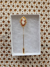 Load image into Gallery viewer, Cameo Stick Pin 42605
