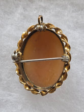 Load image into Gallery viewer, Cameo Brooch 42604
