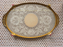 Load image into Gallery viewer, Vintage Vanity Set 42605
