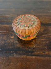 Load image into Gallery viewer, Antique Sewing Box 037
