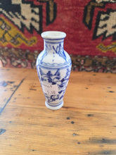 Load image into Gallery viewer, Miniature Vase 569
