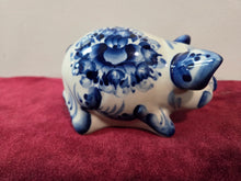 Load image into Gallery viewer, Gzehl Pig Made in Russia 42607
