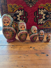 Load image into Gallery viewer, 42604 Russian Nesting Dolls
