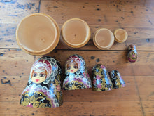 Load image into Gallery viewer, 42604 Russian Nesting Dolls
