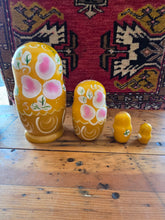 Load image into Gallery viewer, 42604 Russian Nesting Dolls
