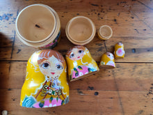 Load image into Gallery viewer, 42604 Russian Nesting Dolls
