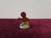 Load image into Gallery viewer, Wade Gingerbread Man Figure 42606
