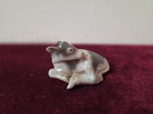 Load image into Gallery viewer, B&amp;G Calf Figurine #2168 HAN

