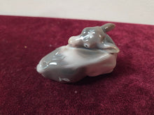 Load image into Gallery viewer, B&amp;G Calf Figurine #2168 HAN

