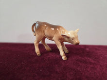 Load image into Gallery viewer, Sylvac Pottery Calf
