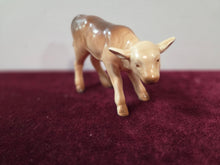 Load image into Gallery viewer, Sylvac Pottery Calf
